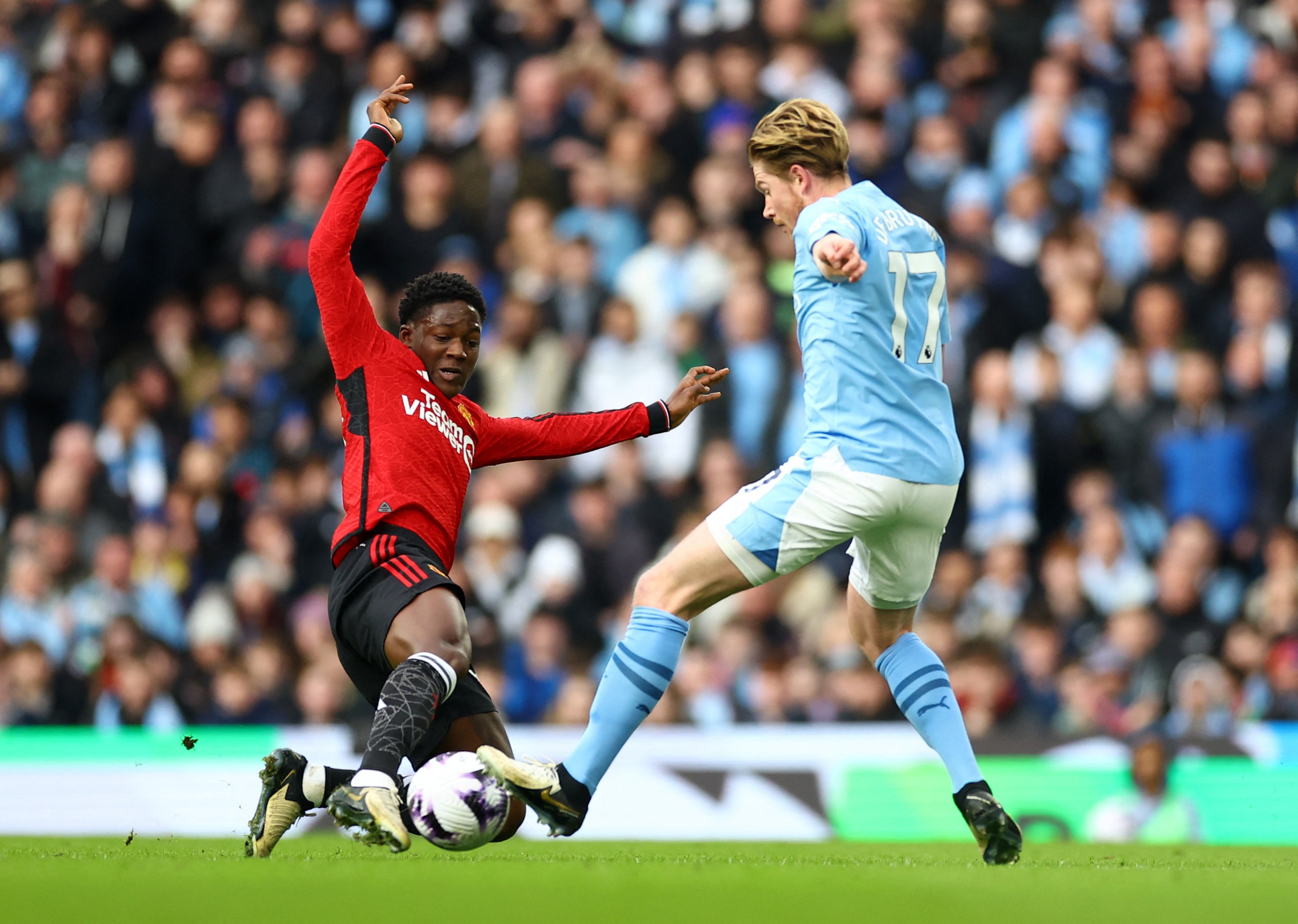 Kevin De Bruyne 'báo hại' Manchester United, HLV Ruben Amorim nguy cơ mất trắng Kobbie Mainoo?
