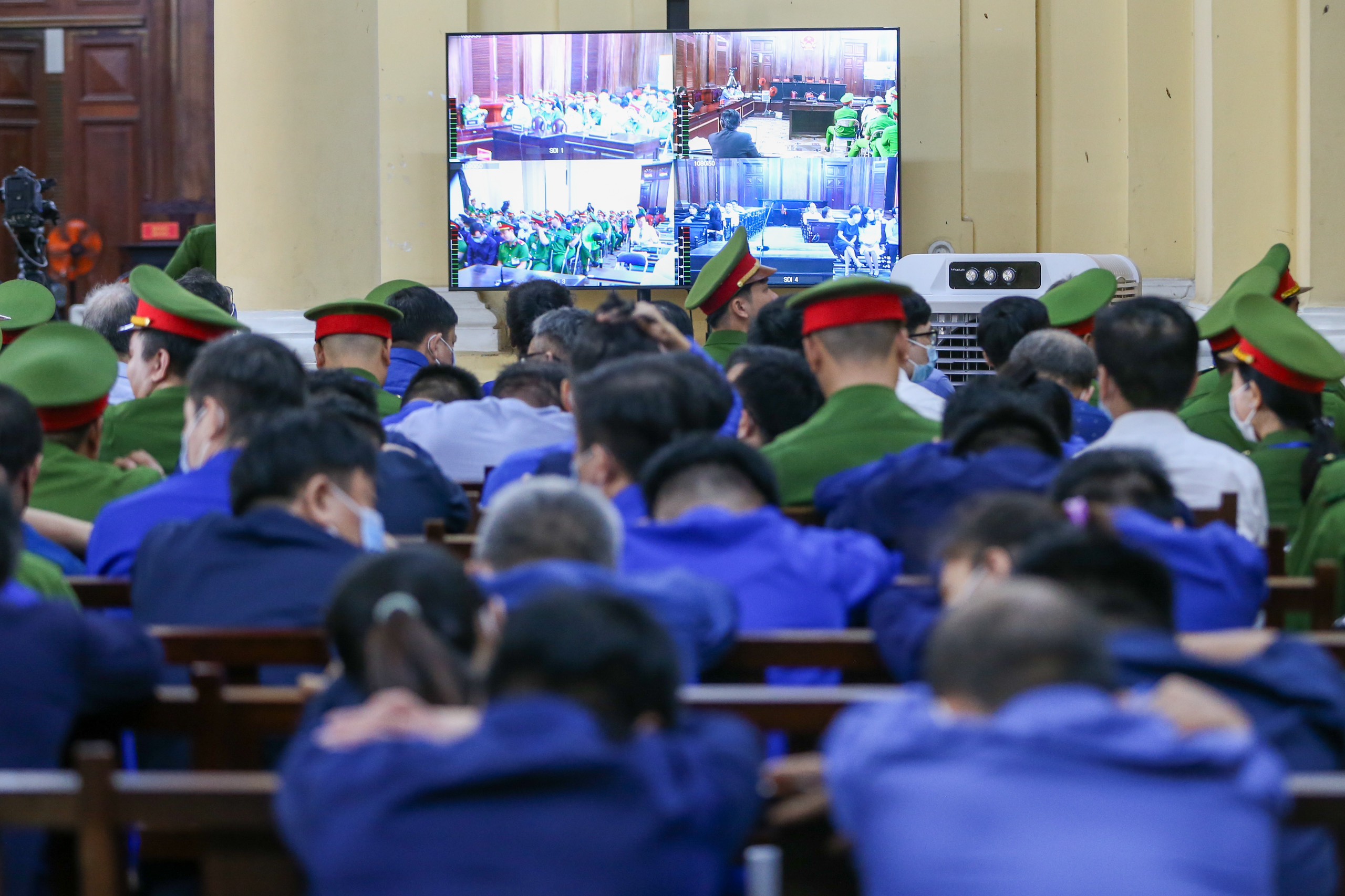 Xét xử vụ án Vạn Thịnh Phát: Bị truy tố sau hơn 10 năm nghỉ việc tại SCB- Ảnh 1.