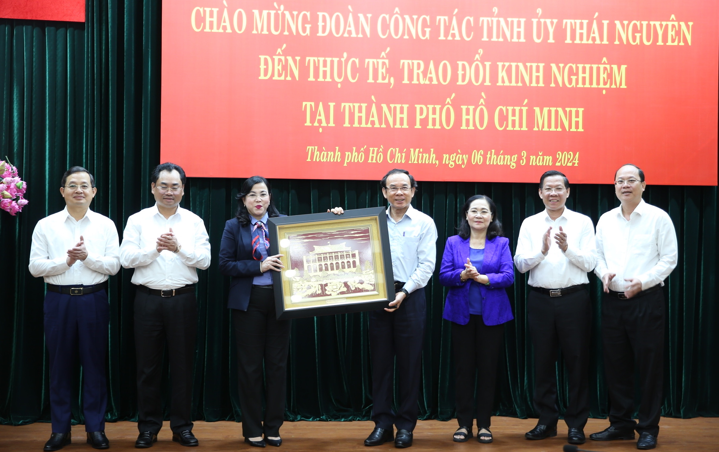Thành ủy TP HCM tiếp đoàn Tỉnh ủy Thái Nguyên đến trao đổi kinh nghiệm- Ảnh 3.