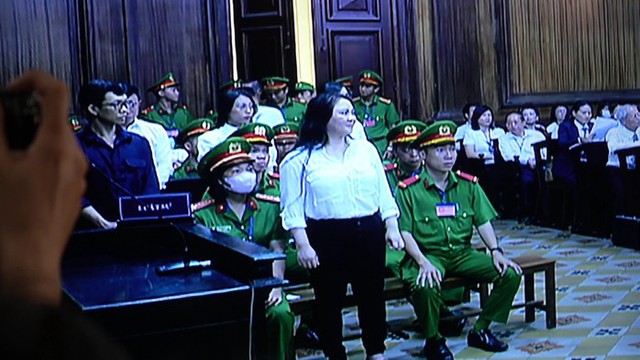 Bà Nguyễn Phương Hằng lại xin vắng mặt trong phiên xử sắp tới- Ảnh 1.