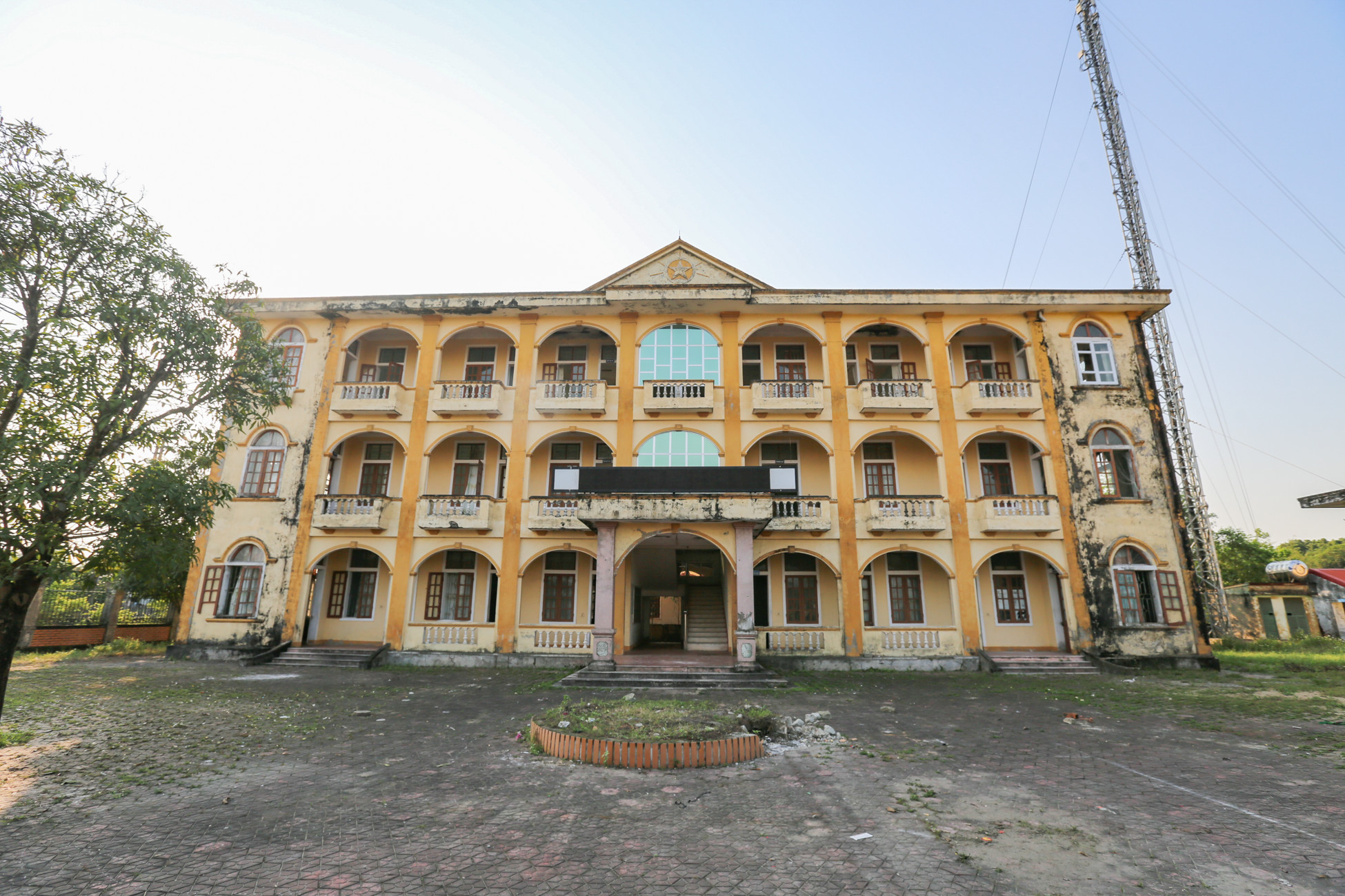 Hình ảnh xót xa tại các trụ sở, trường học tiền tỉ bị bỏ hoang ở Hà Tĩnh- Ảnh 16. Hình ảnh xót xa tại các trụ sở, trường học tiền tỉ bị bỏ hoang ở Hà Tĩnh- Ảnh 16.