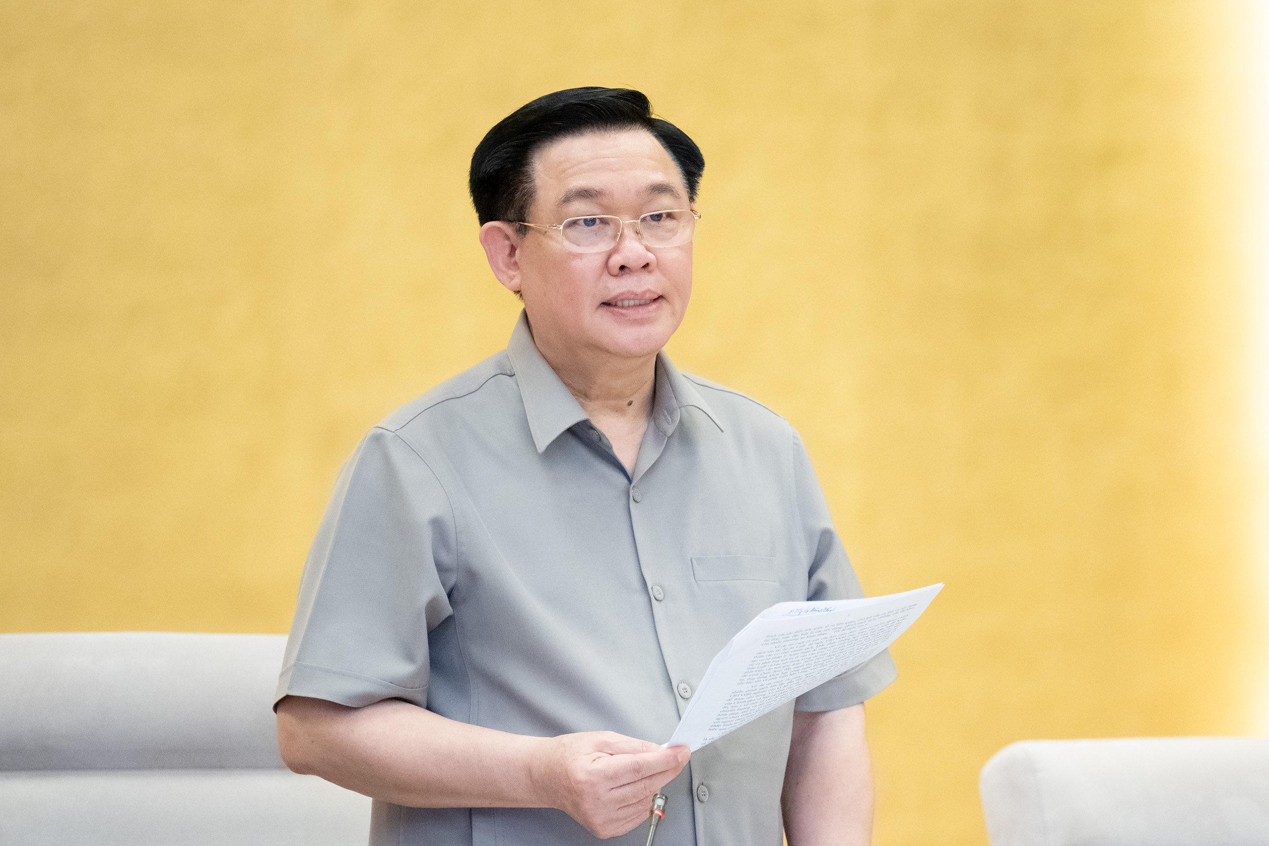 Chủ tịch Quốc hội Vương Đình Huệ chủ trì phiên họp Thường vụ Quốc hội- Ảnh 1.
