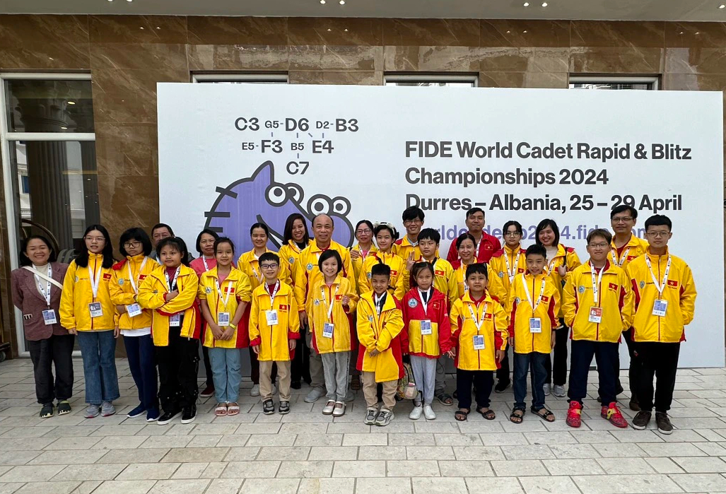 កីឡាករអុកវ័យក្មេង Nguyen Vu Bao Chau បានឈ្នះជើងឯកអុកពិភពលោកនារី U8 - រូបថត ១. Kỳ thủ nhí Nguyễn Vũ Bảo Châu vô địch cờ chớp U8 nữ thế giới- Ảnh 1.