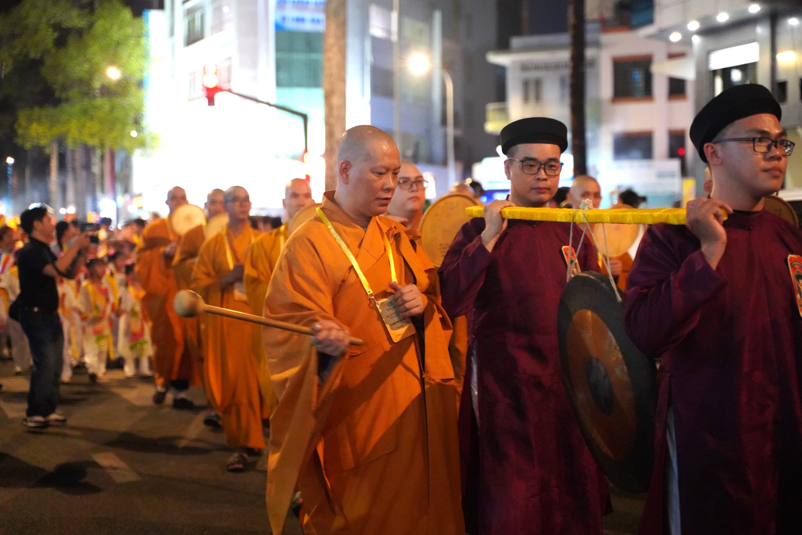 TP HCM long trọng lễ rước kiệu mừng Phật đản- Ảnh 3.