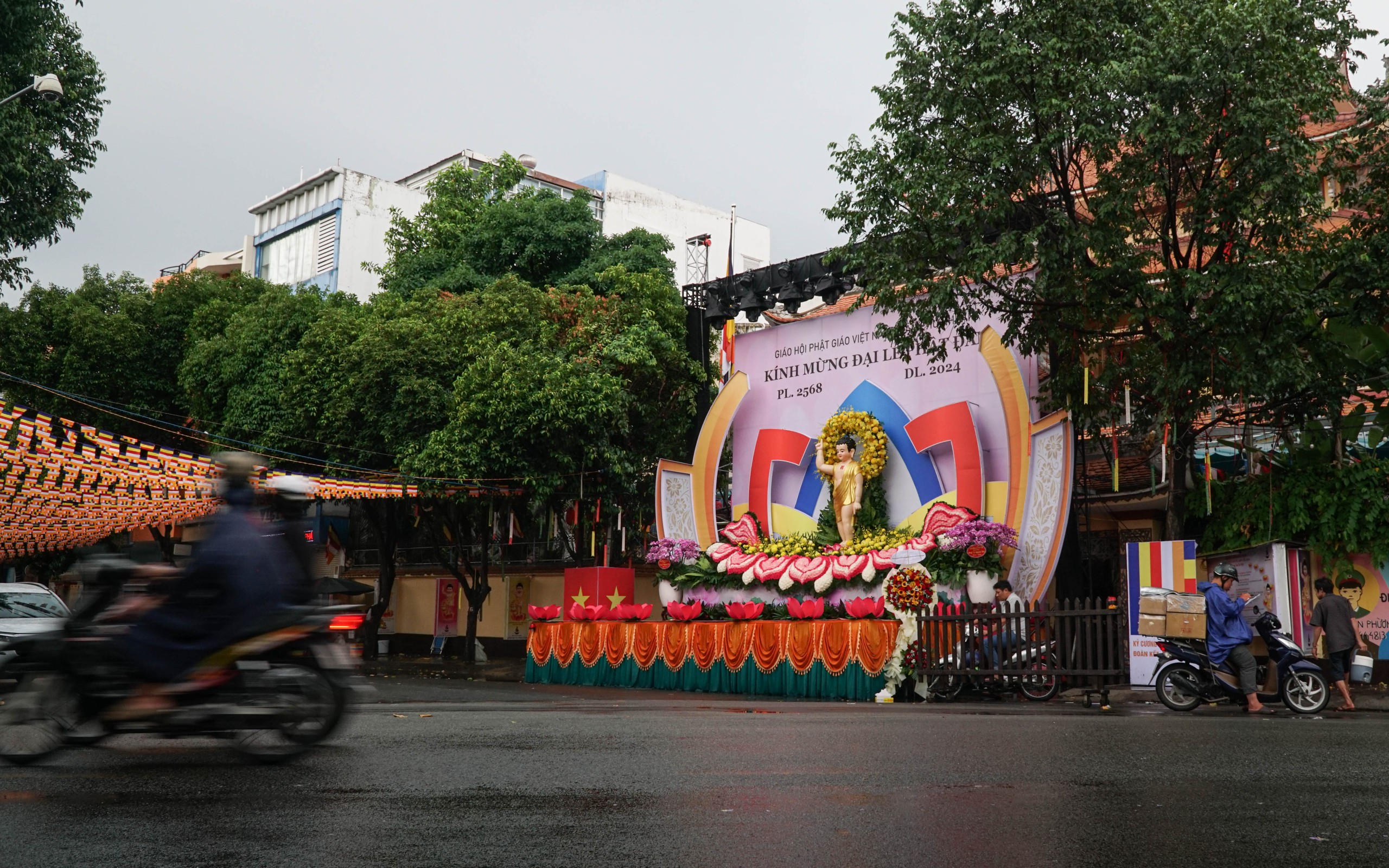 TP HCM: Sẵn sàng chào mừng Đại lễ Phật đản- Ảnh 4.
