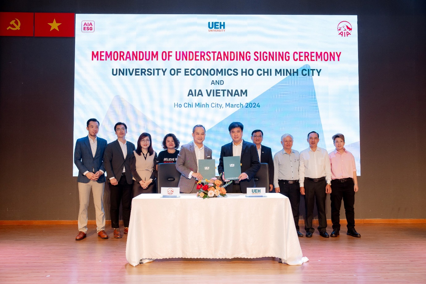 AIA Việt Nam hợp tác chiến lược với UEH: “Nâng bước thành công" cho thế hệ tương lai- Ảnh 1.
