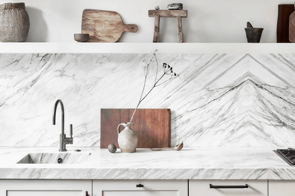 Những vật liệu ốp tường vừa bền, vừa đẹp cho không gian nhà bếp- Ảnh 1.