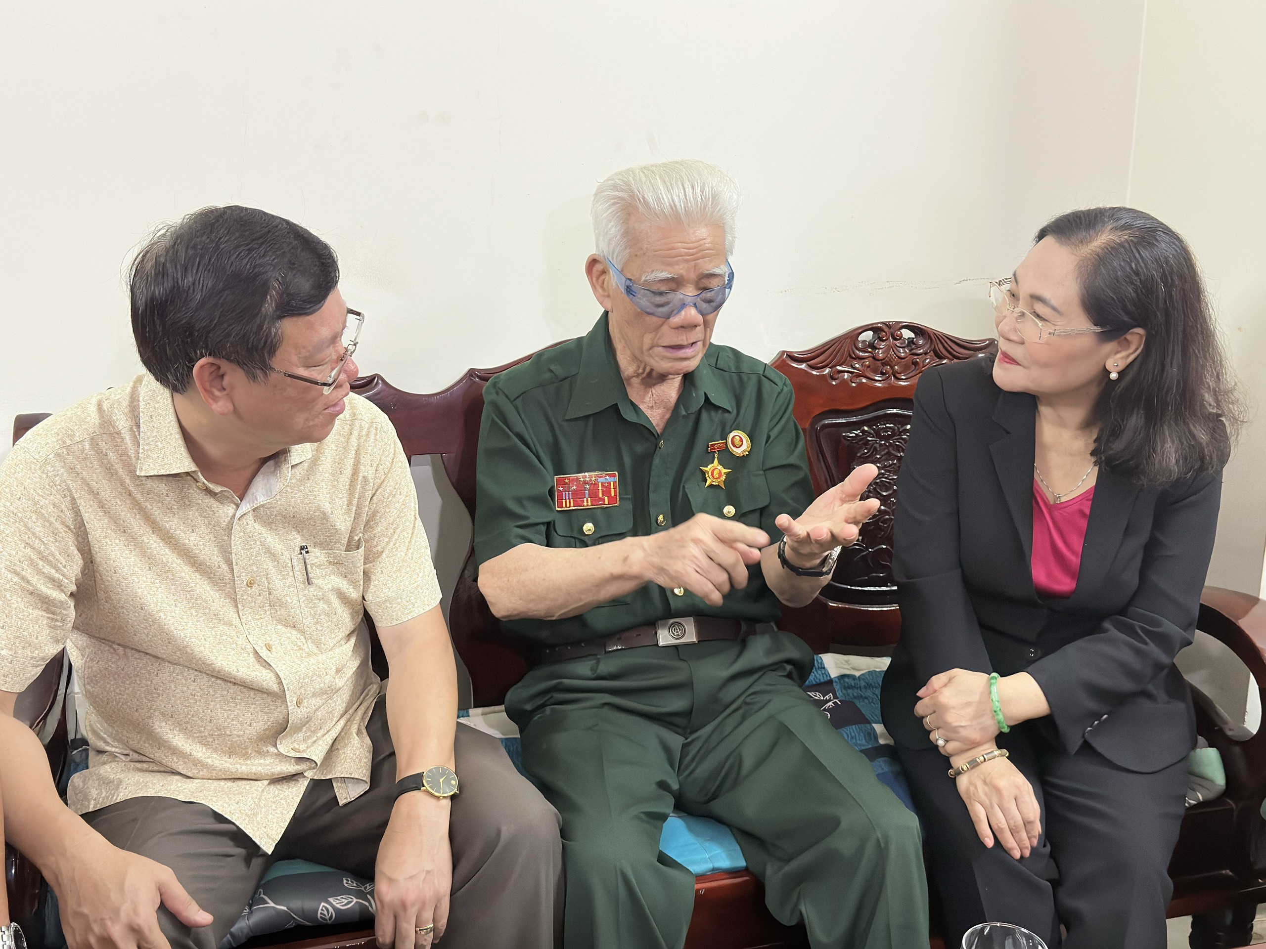Lãnh đạo TP HCM thăm chiến sĩ Điện Biên Phủ- Ảnh 2.