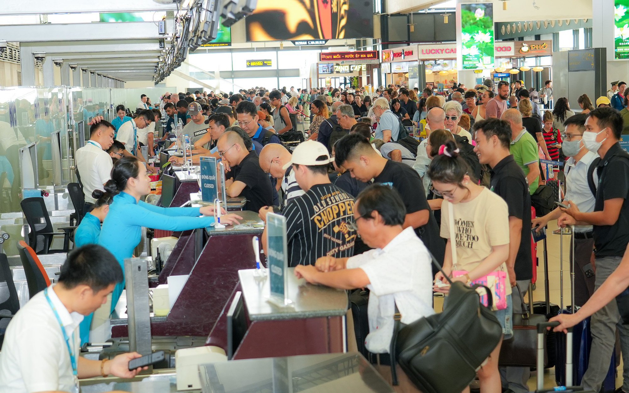 Y&ecirc;u cầu kiểm so&aacute;t chặt chẽ gi&aacute; v&eacute; m&aacute;y bay dịp h&egrave;