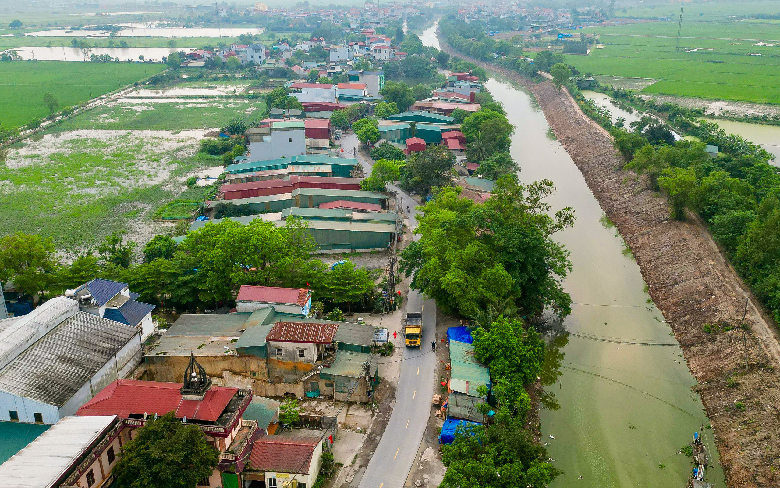 Hiện trạng tuyến đường dài hơn 7 km sắp được đầu tư hơn 300 tỉ để mở rộng- Ảnh 1.