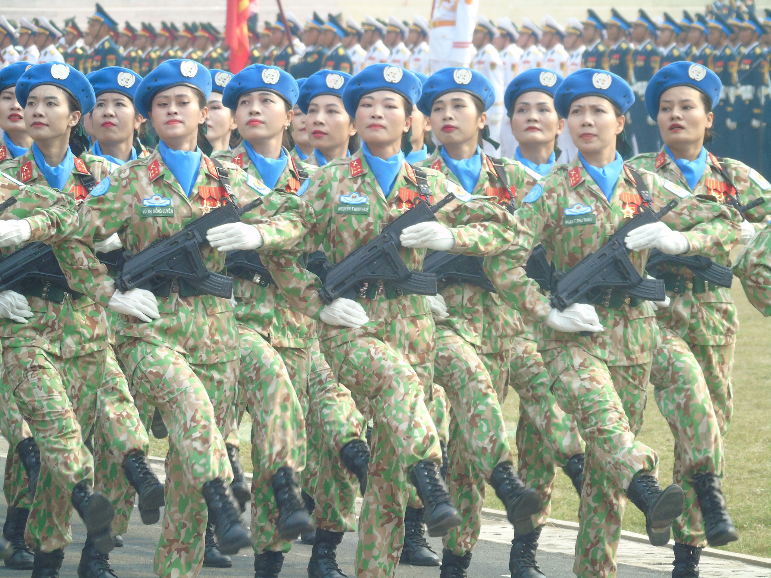 Diễu binh, diễu hành kỷ niệm 70 năm Chiến thắng Điện Biên Phủ- Ảnh 4.