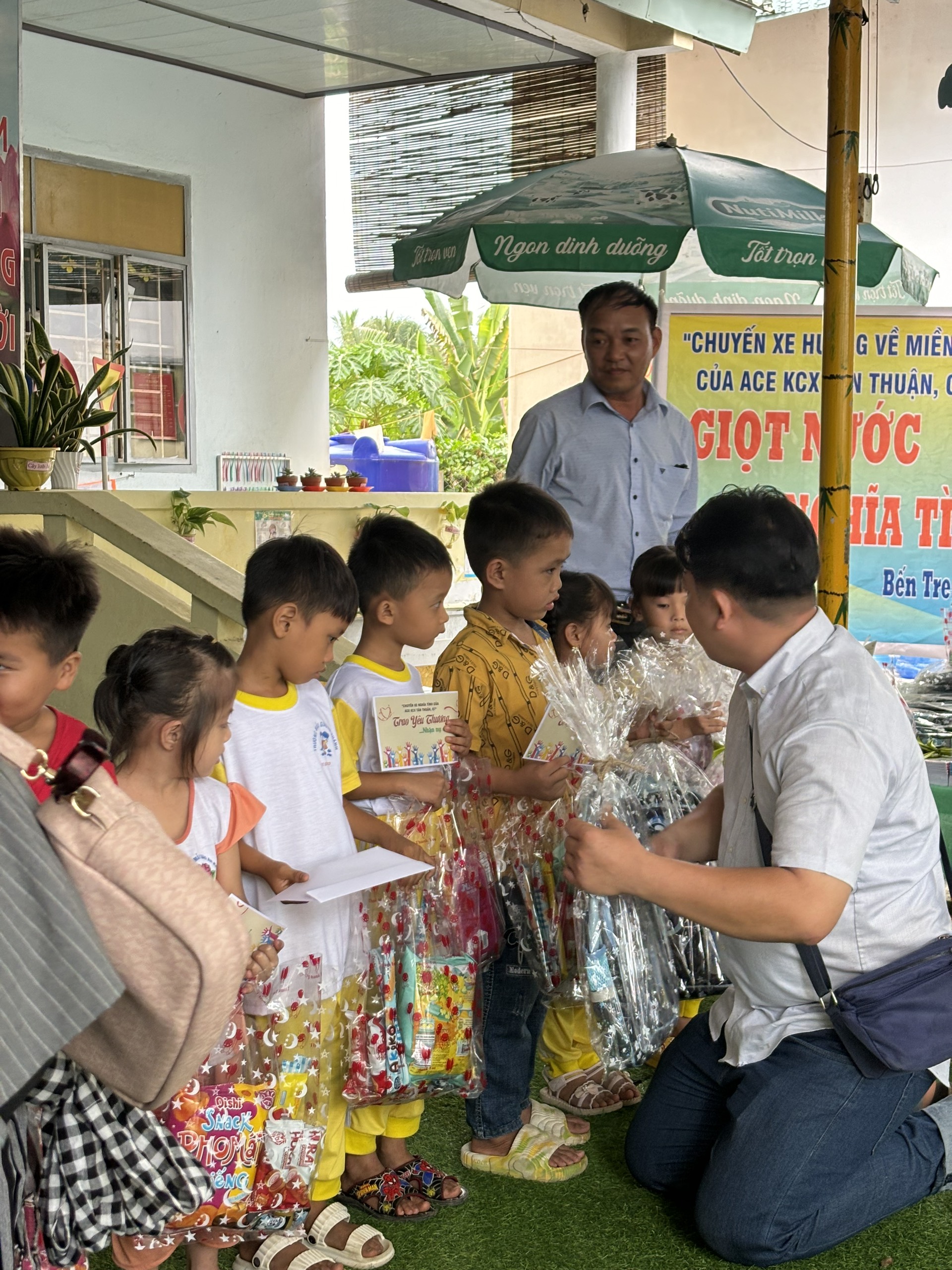 Hỗ trợ người dân vùng hạn, mặn ở Sóc Trăng và Bến Tre- Ảnh 10.