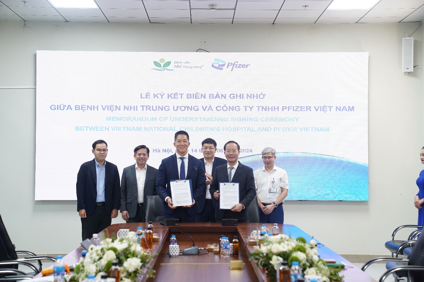 Pfizer Việt Nam hợp tác cùng bệnh viện quản lý đề kháng kháng sinh- Ảnh 1.
