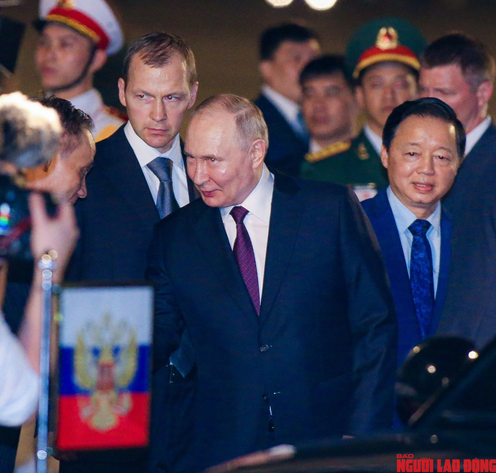 Tổng thống Nga Vladimir Putin đến Hà Nội- Ảnh 8.