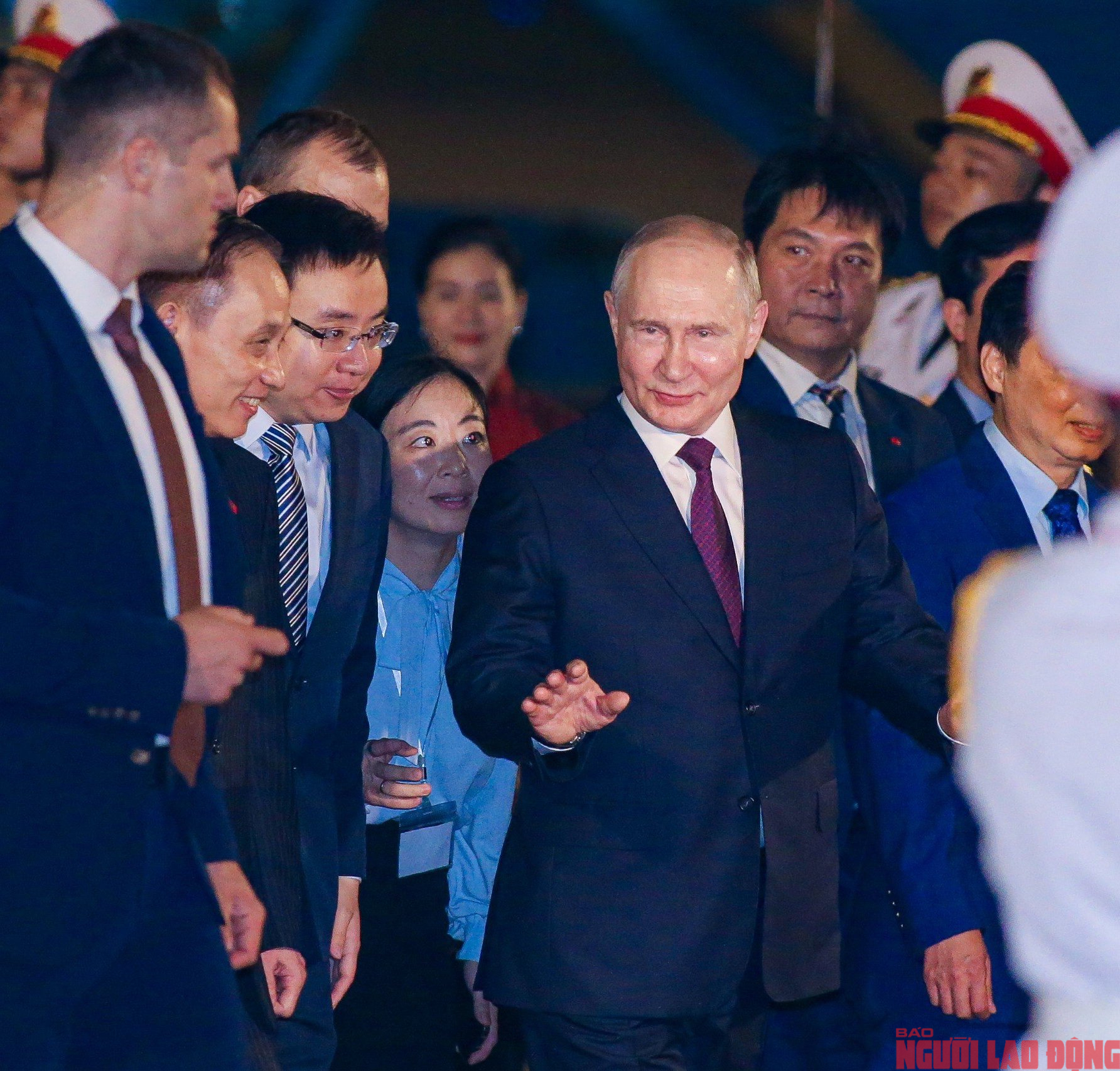 Tổng thống Nga Vladimir Putin đến Hà Nội- Ảnh 11.