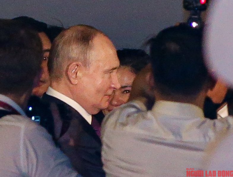 Tổng thống Nga Vladimir Putin đến Hà Nội- Ảnh 15.