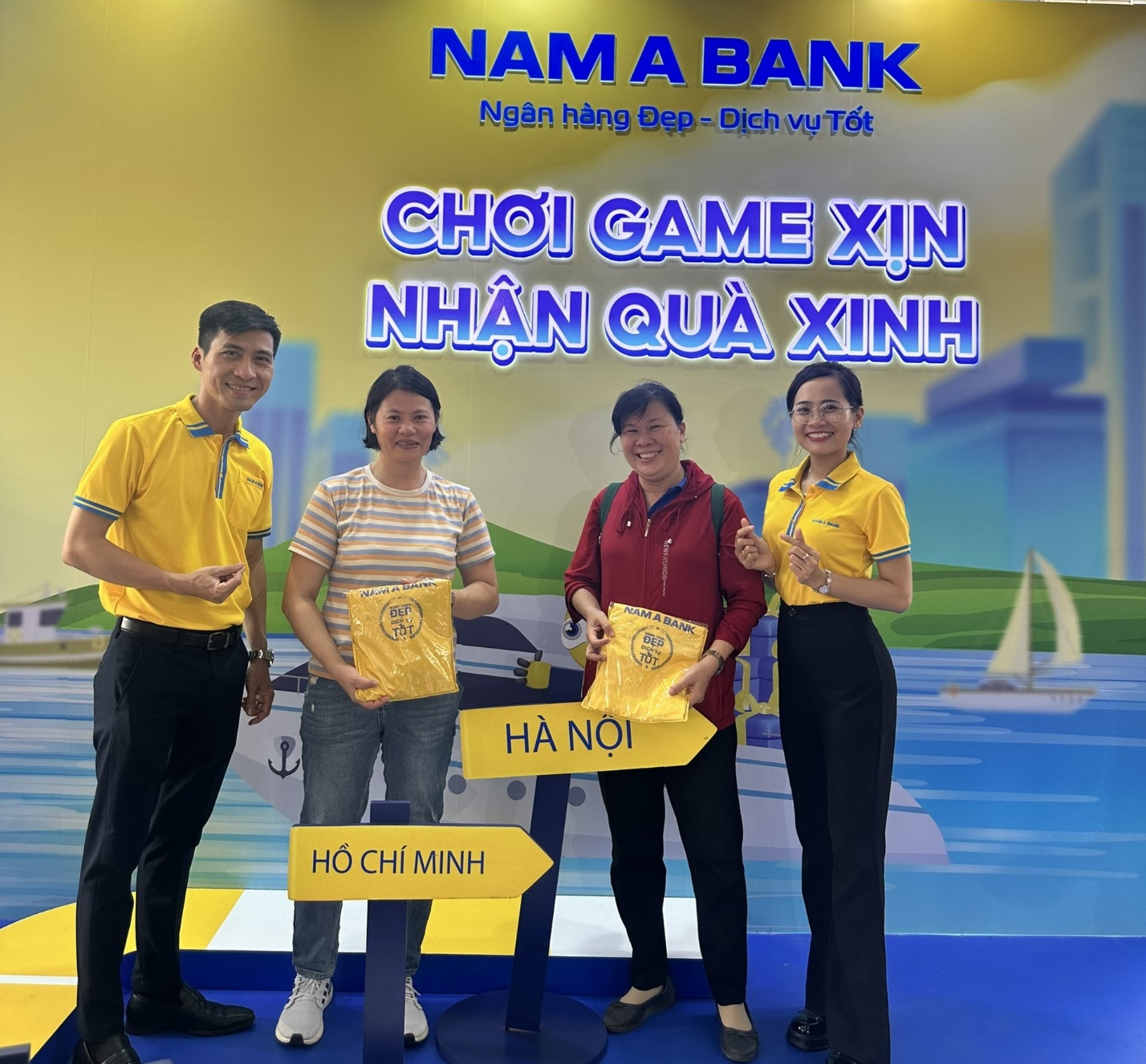 Nam A Bank triển khai nhiều hoạt động tại Lễ hội Sông Nước TP HCM- Ảnh 2.