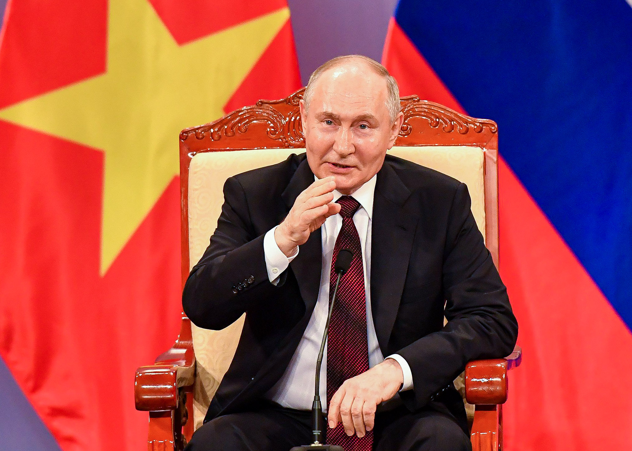 Hơn 20 giờ Tổng thống Putin ở Hà Nội- Ảnh 20.