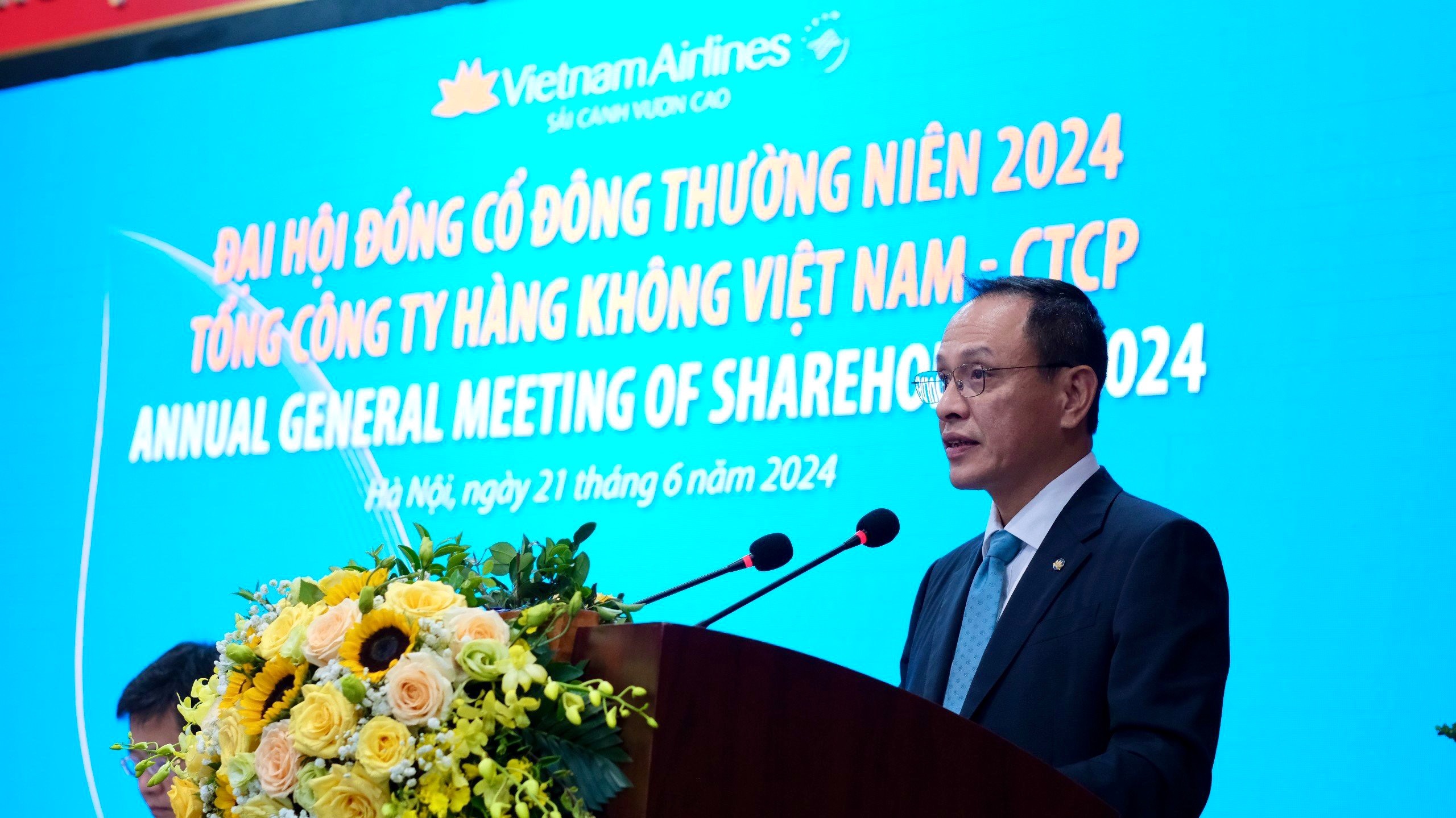 Tổng giám đốc Vietnam Airlines Lê Hồng Hà phát biểu