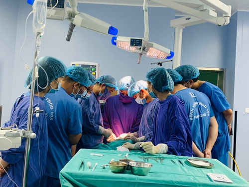 Thực hiện phẫu thuật thẩm mỹ tại một bệnh viện đủ chuyên môn, tay nghề bài bản