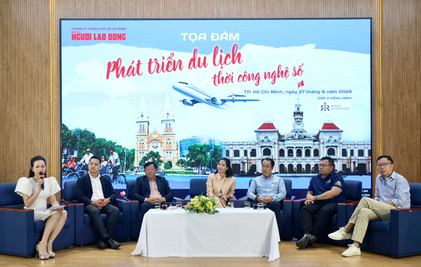 Tọa đàm “Phát triển du lịch thời công nghệ số” là diễn đàn để các chuyên gia, doanh nghiệp đề xuất nhiều giải pháp ứng dụng công nghệ vào ngành du lịch Ảnh: HOÀNG TRIỀU