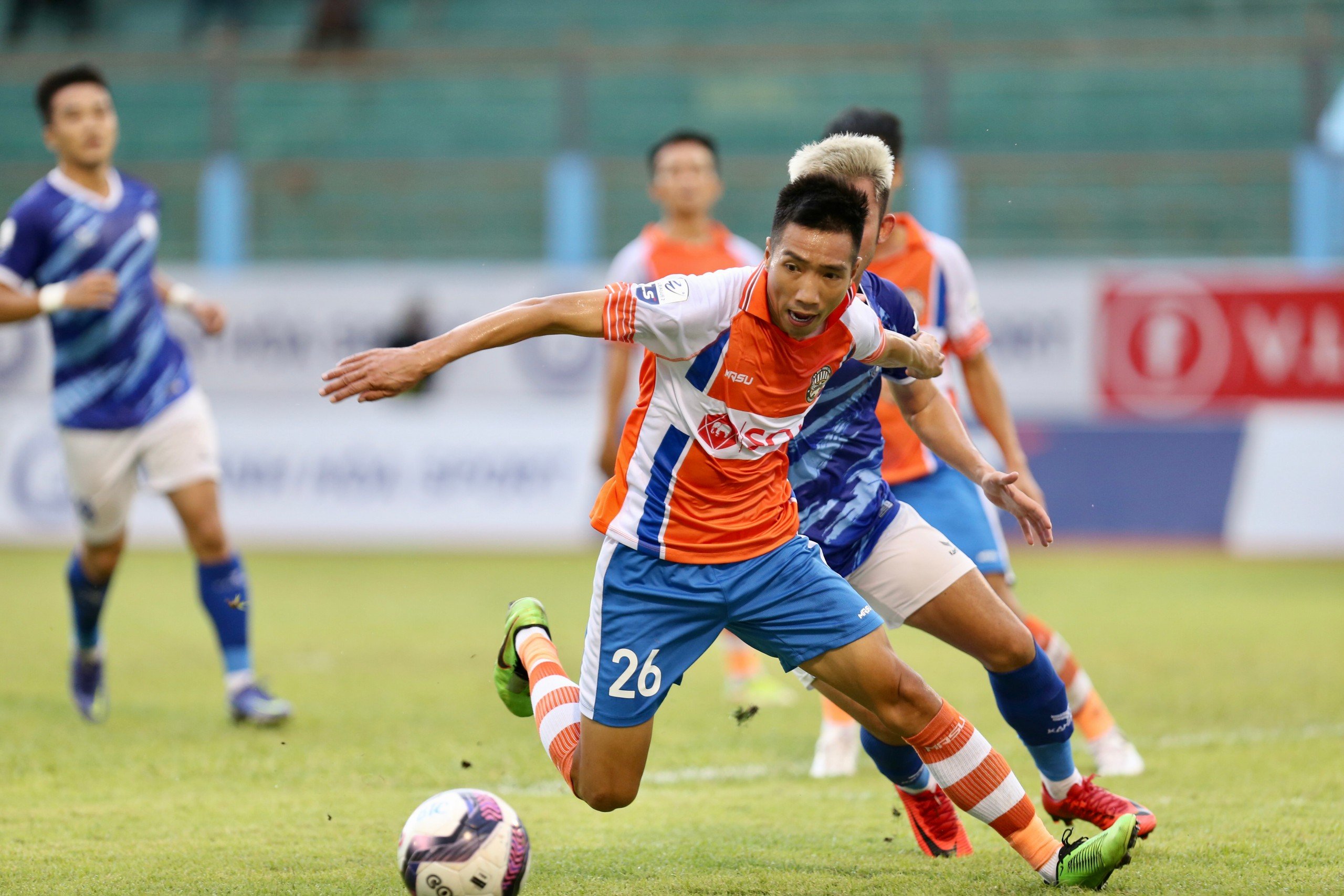 Tin bóng đá sáng 10/6: Huỳnh Như góp công lớn giúp Lank FC trụ hạng; ĐT Indonesia thua đậm
