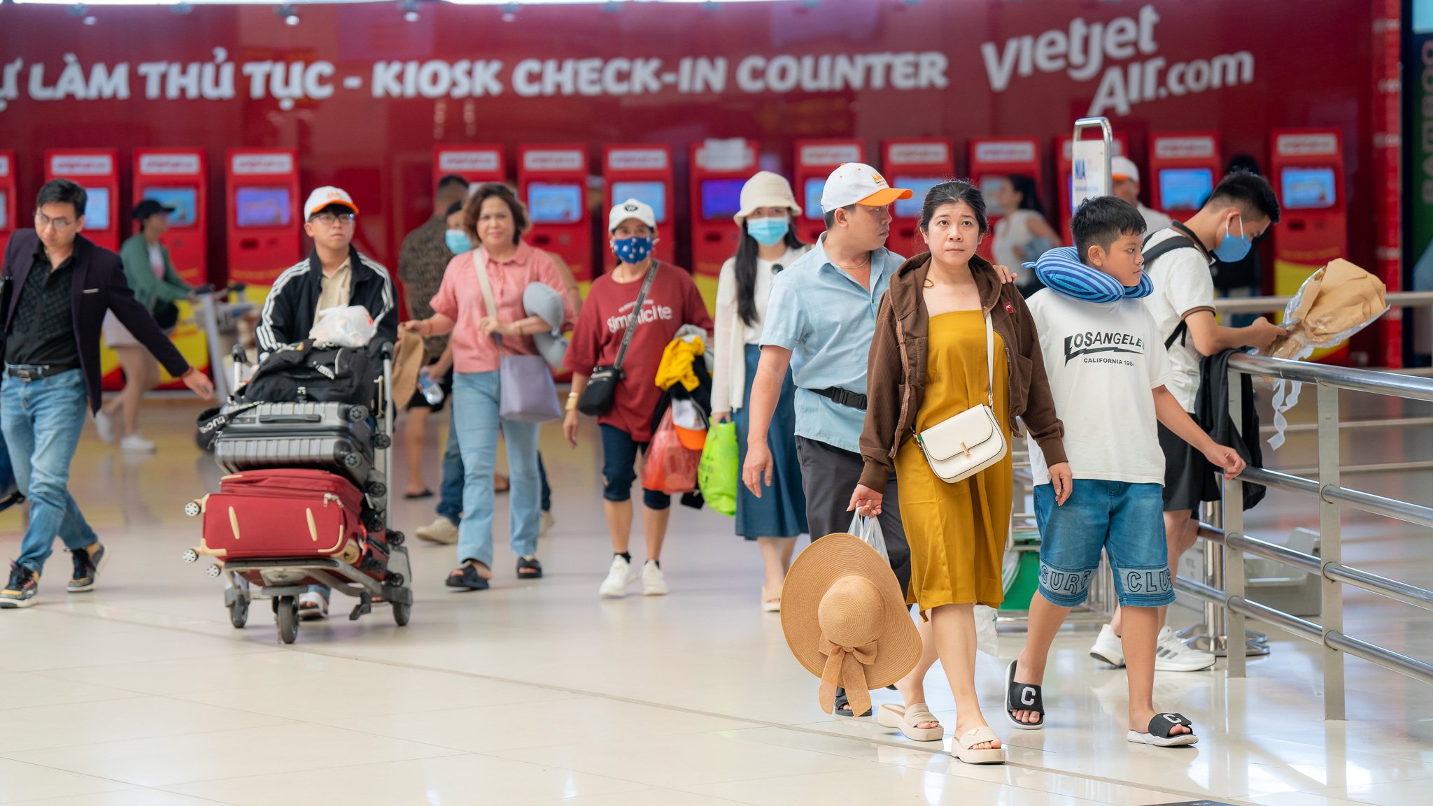 Sập hệ thống máy tính toàn cầu, hàng không Việt Nam bị ảnh hưởng thế nào?- Ảnh 1. Sập hệ thống máy tính toàn cầu, hàng không Việt Nam bị ảnh hưởng thế nào?- Ảnh 1.