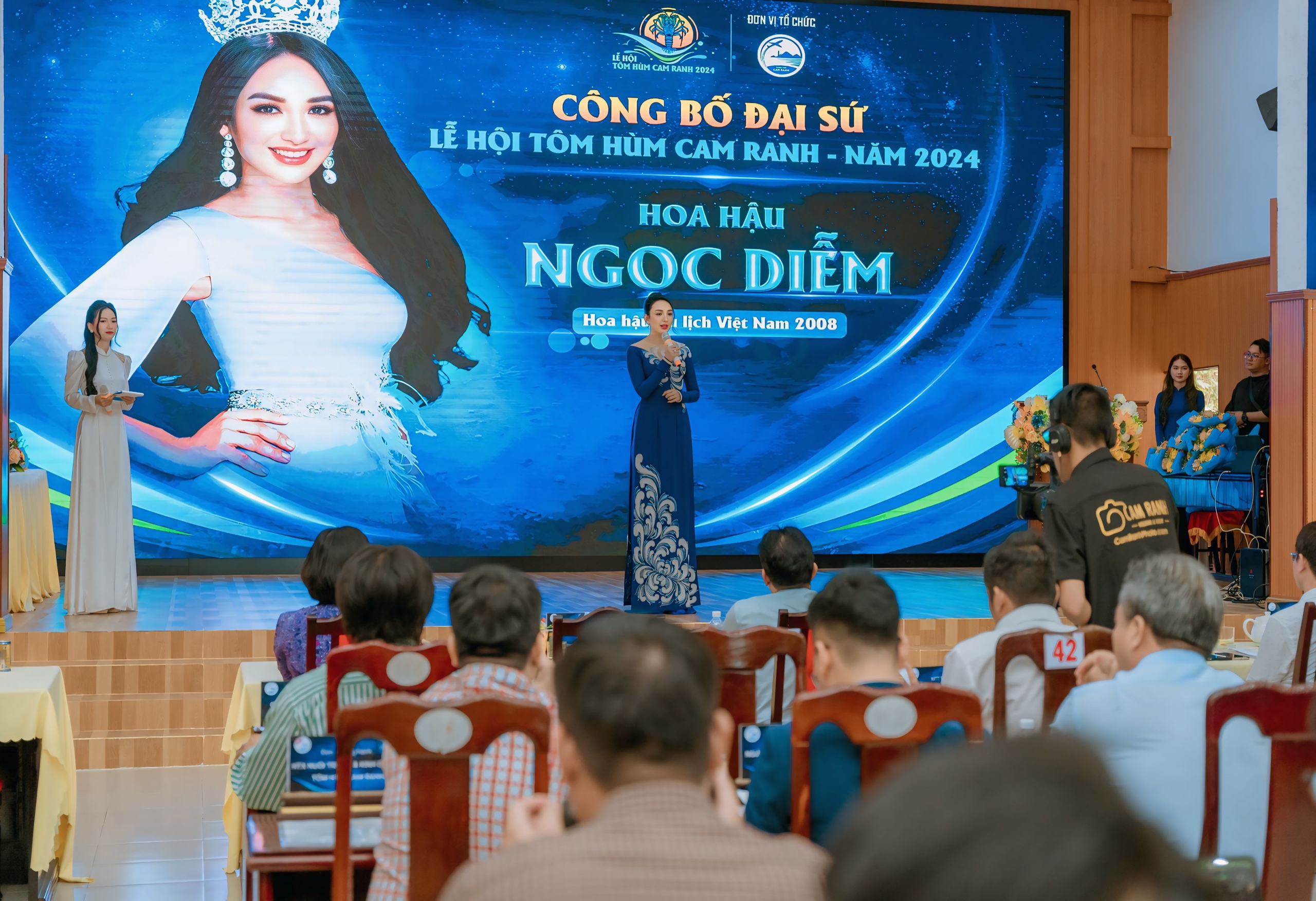 Hoa hậu Ngọc Diễm về quê làm đại sứ- Ảnh 1.