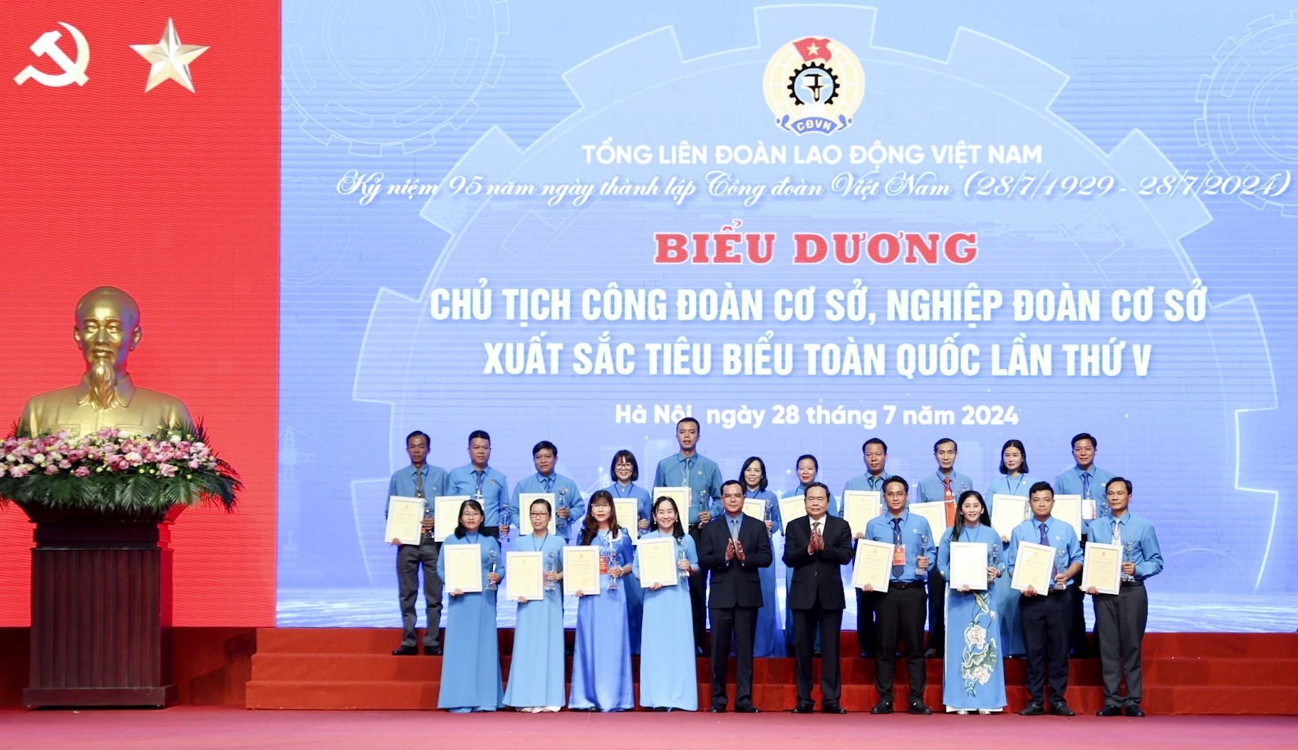 Công đoàn Việt Nam: Chỗ dựa tin cậy, trung thành của Đảng, hết lòng vì giai cấp công nhân- Ảnh 7.