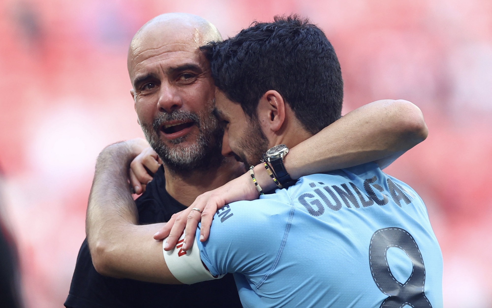 Ilkay Gundogan bất ngờ rời Barcelona, trở lại với Pep Guardiola 