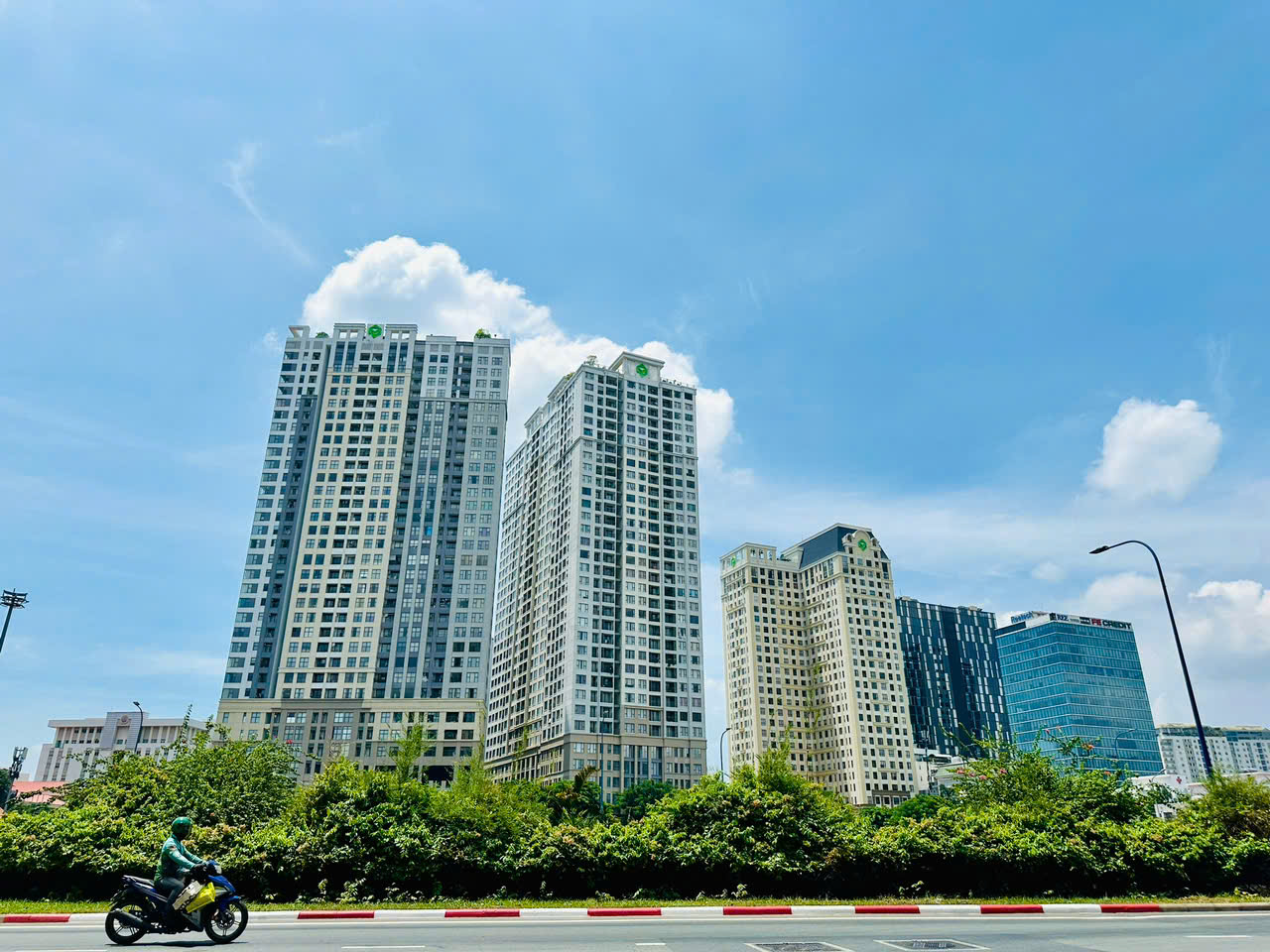 Cho thuê căn hộ ngắn ngày: Vừa cấm đã gây lao xao- Ảnh 1. Cho thuê căn hộ ngắn ngày: Vừa cấm đã gây lao xao- Ảnh 1.