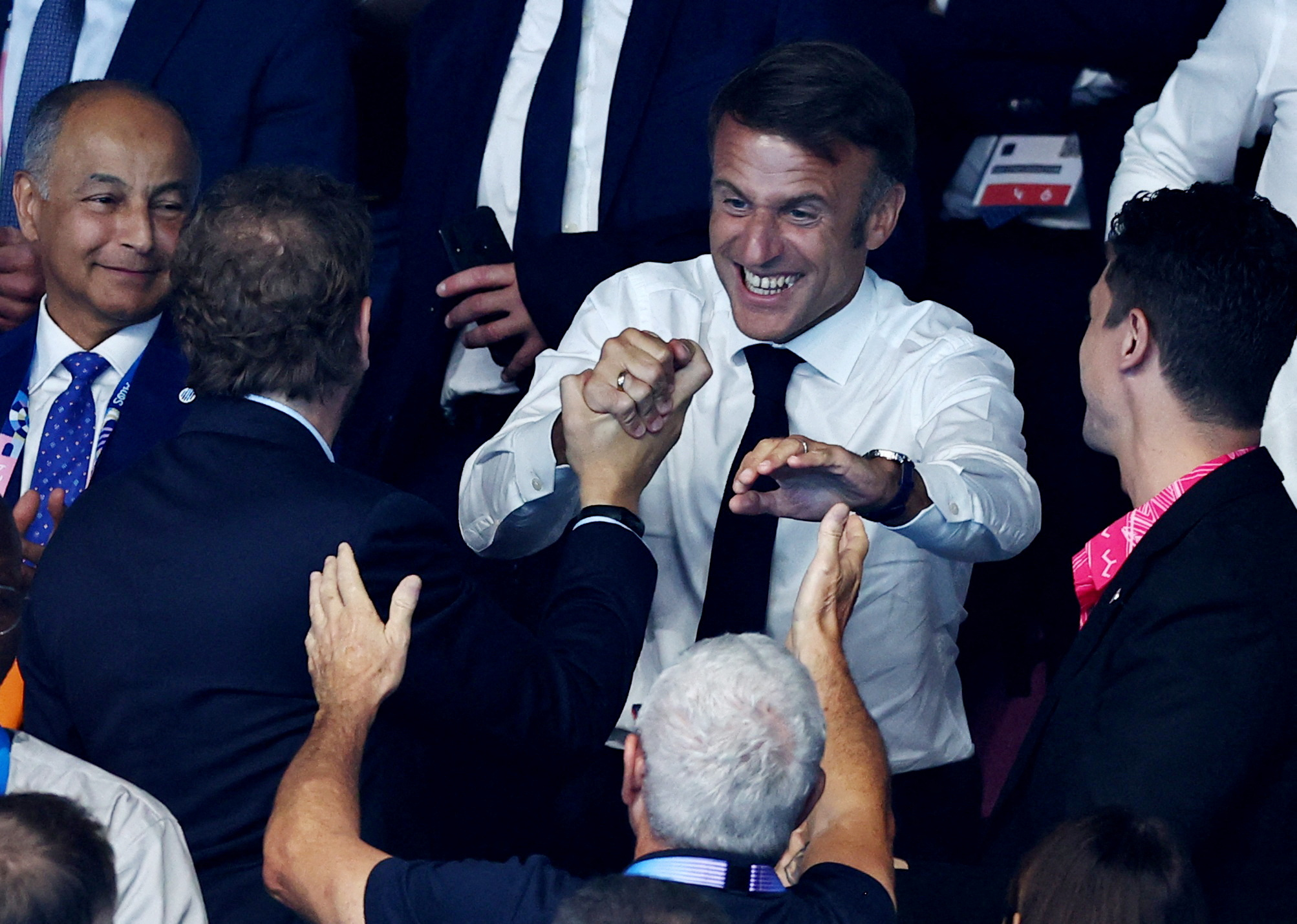 Siêu kình ngư Leon Marchand giành 4 HCV, phá 4 kỷ lục Olympic- Ảnh 4. Siêu kình ngư Leon Marchand giành 4 HCV, phá 4 kỷ lục Olympic- Ảnh 4.