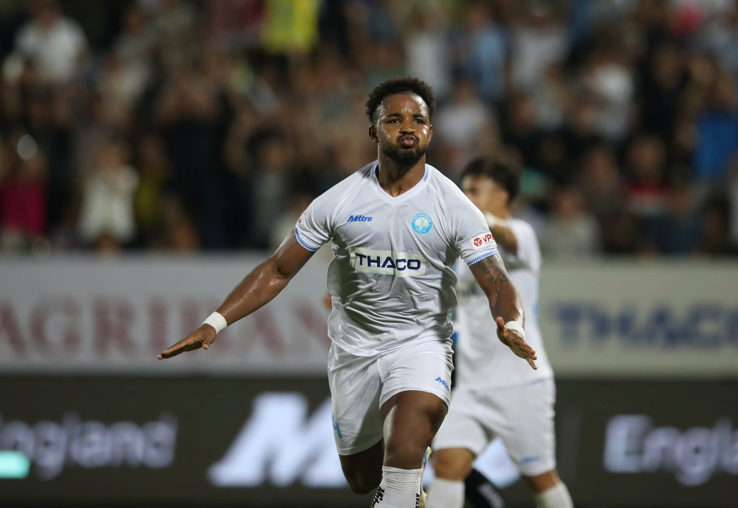 Siêu Cúp quốc gia 2023-2024: Rafaelson lập cú đúp giúp Nam Định đăng quang