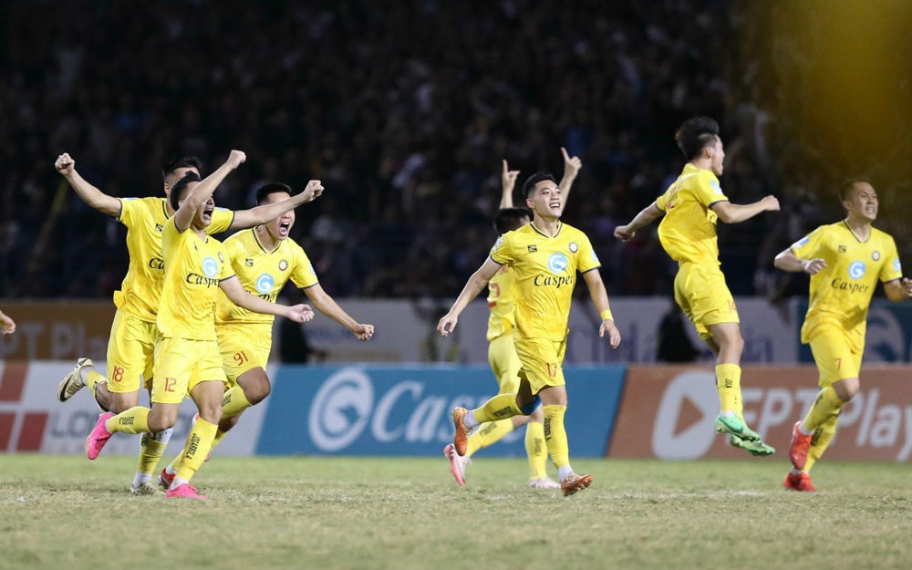 Bóng đá xứ Thanh đang gồng mình - Ảnh 2.