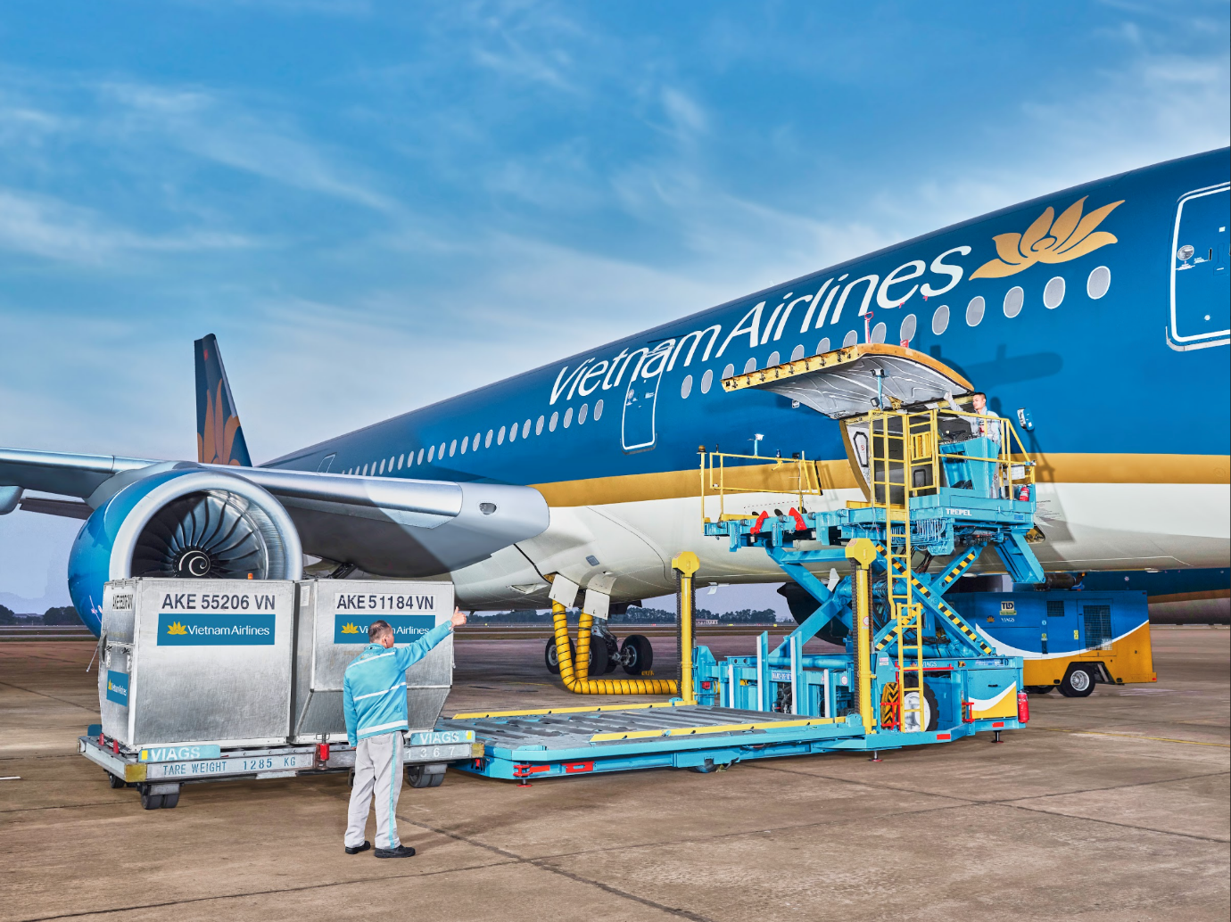 Vietnam Airlines vận chuyển miễn phí hàng hóa cứu trợ vùng bão lũ miền Bắc- Ảnh 1.