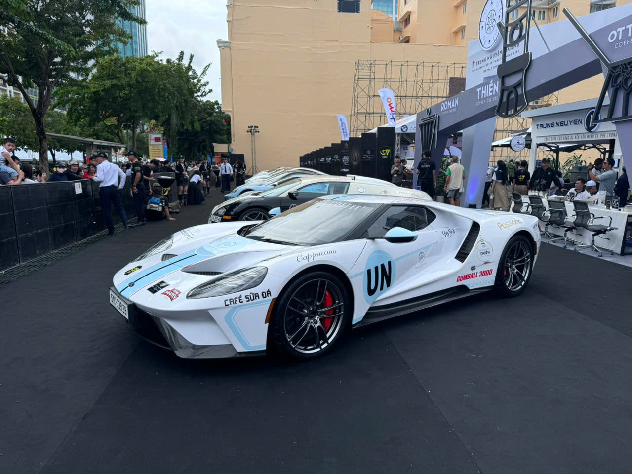 Thỏa thích ngắm siêu xe tại sự kiện Gumball 3000 ở TP HCM- Ảnh 3. Thỏa thích ngắm siêu xe tại sự kiện Gumball 3000 ở TP HCM- Ảnh 3.