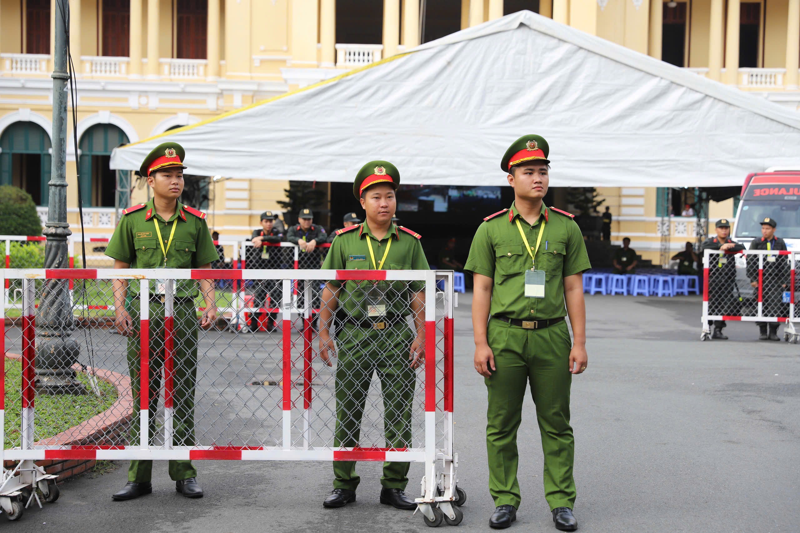 Những hình ảnh đầu tiên về phiên tòa bà Trương Mỹ Lan lần thứ 2- Ảnh 5.