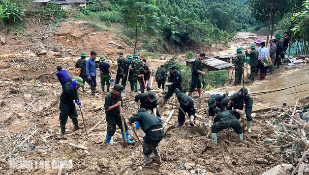 Không chuyển tiền quyên góp ủng hộ đồng bào gặp bão lũ sẽ bị xử lý ra sao?- Ảnh 1.