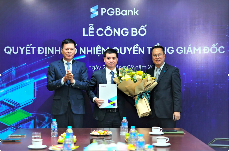 Có 16 cổ đông nắm hơn 97% vốn nhưng PGBank lại chọn một gương mặt lạ ngồi Có 16 cổ đông nắm hơn 97% vốn nhưng PGBank lại chọn một gương mặt lạ ngồi
