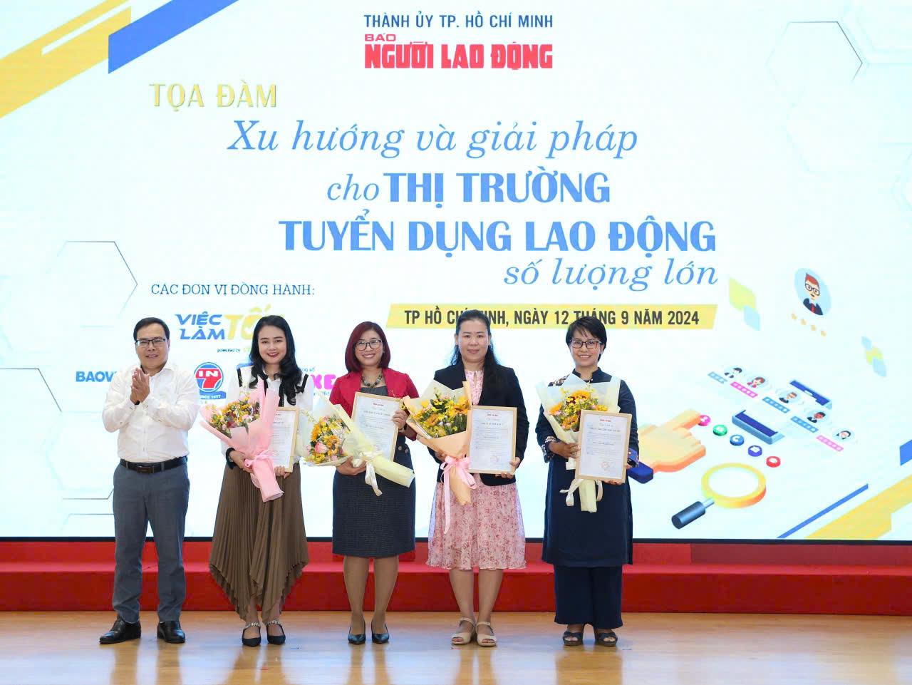 Báo Người Lao Động và Việc Làm Tốt tổ chức thành công toạ đàm tuyển dụng số lượng lớn- Ảnh 2.