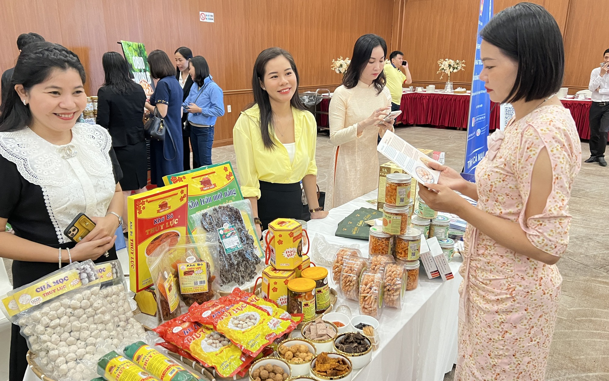 TPHCM "bơm lực" mới cho xúc tiến thương mại, hỗ trợ 100% nhiều hoạt động - Ảnh 3.