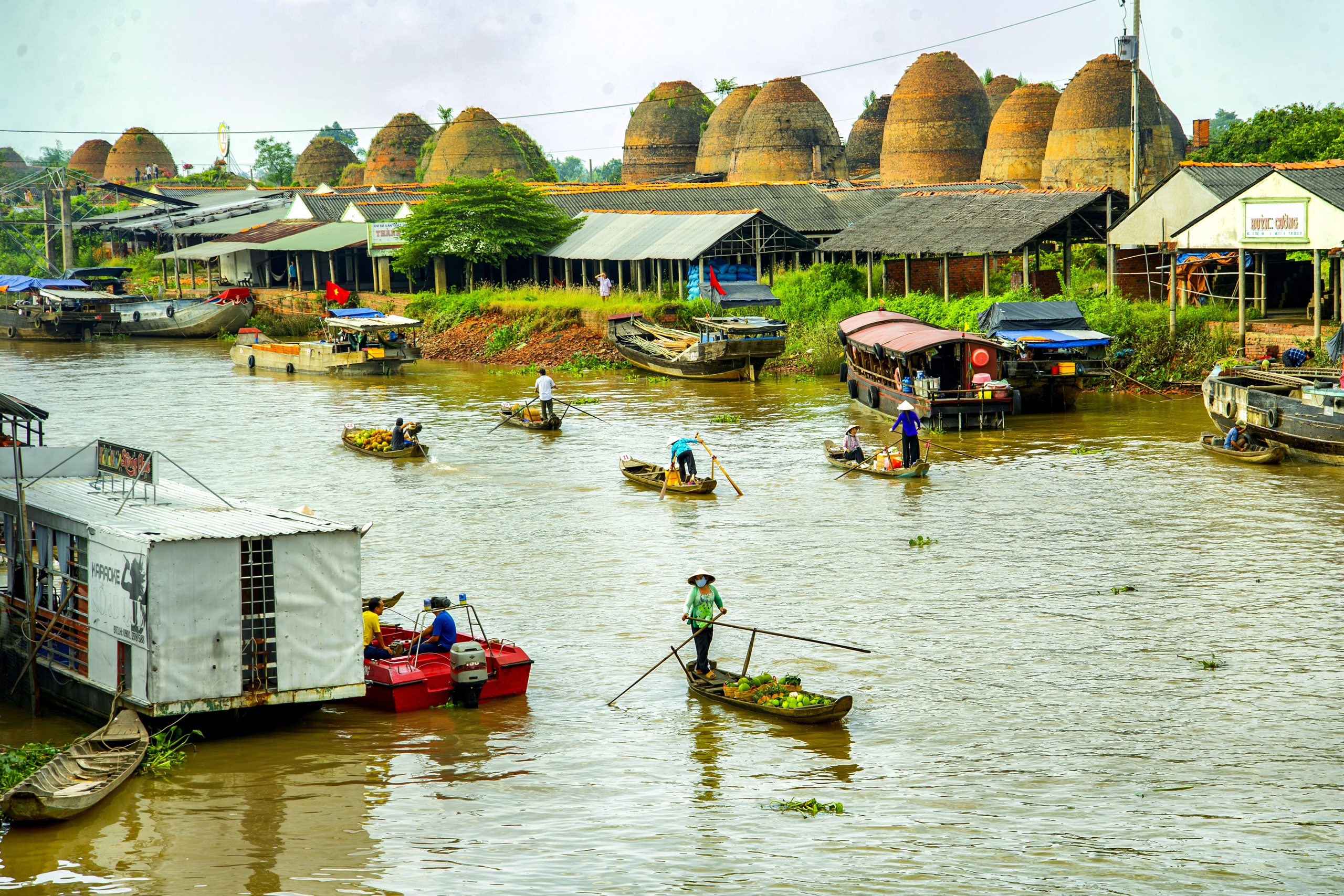 Một ngày mới. Ảnh: TRẦN VĂN TUÝ