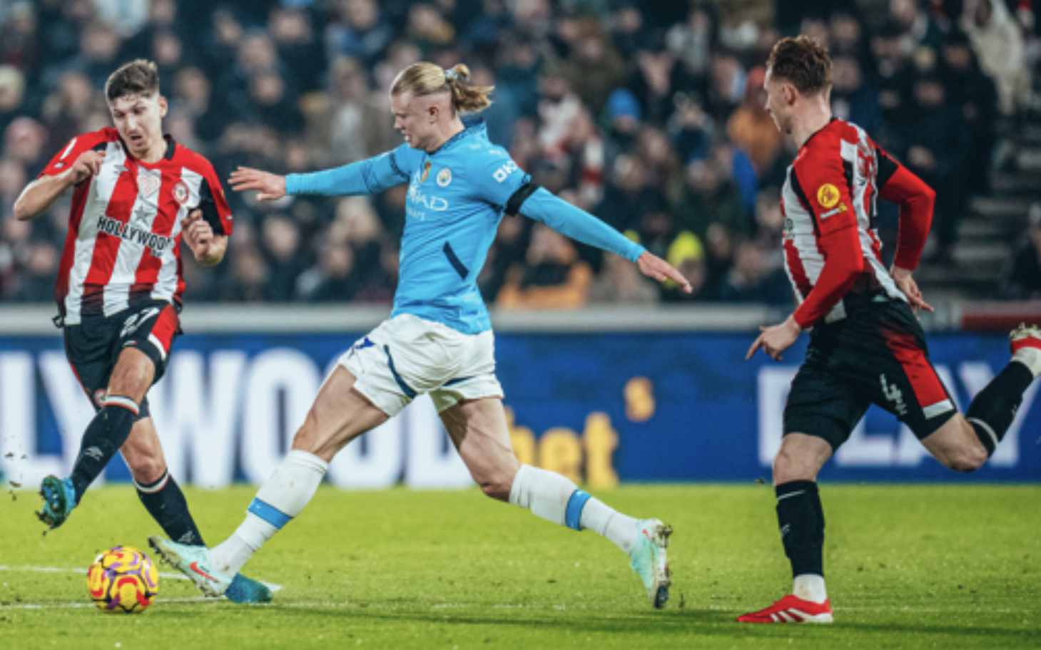 Phil Foden lập cú đúp, Man City rơi chiến thắng ở phút 90+2