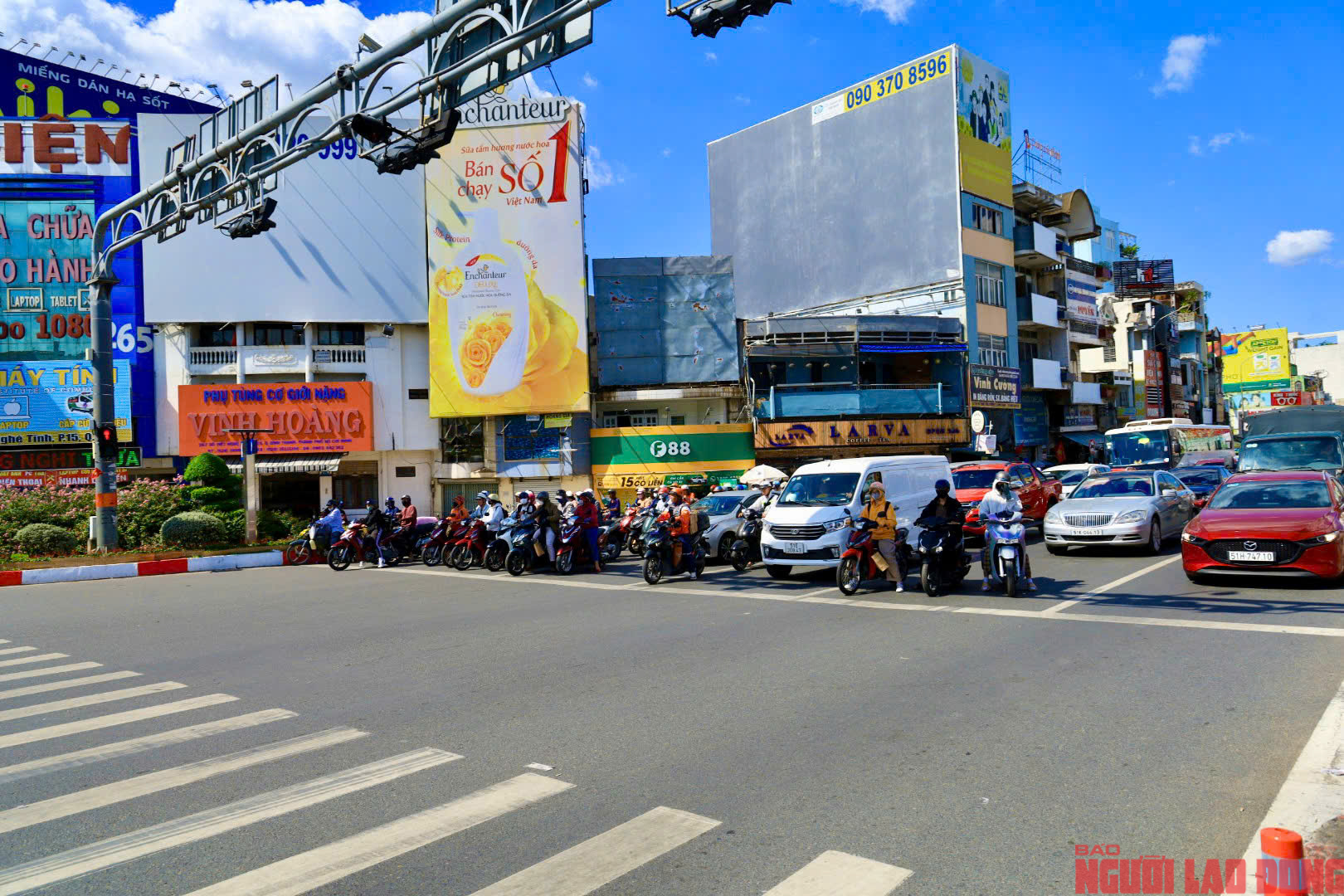 Vyhláška 168/2024: Doprava v Ho Či Minově Městě se neočekávaně mění - Foto 15. Nghị định 168/2024: Giao thông TP HCM đổi thay bất ngờ- Ảnh 15.