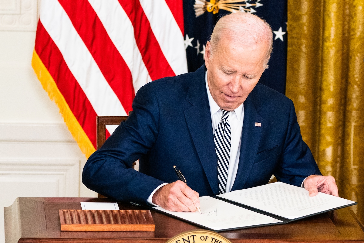 Tổng thống Joe Biden lập kỷ lục trước khi rời Nhà Trắng- Ảnh 1.