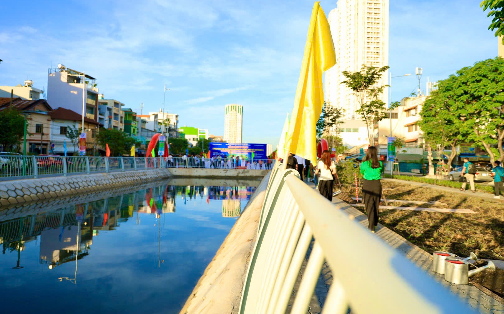 TPHCM: Chờ kênh Hàng Bàng "về đích" - Ảnh 2.