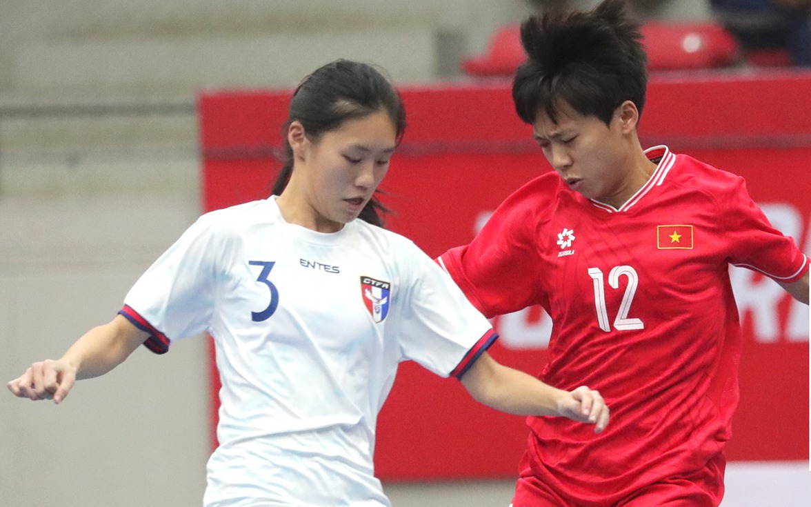 Futsal nữ Việt Nam bất bại, giành ngôi đầu bảng vòng loại châu Á