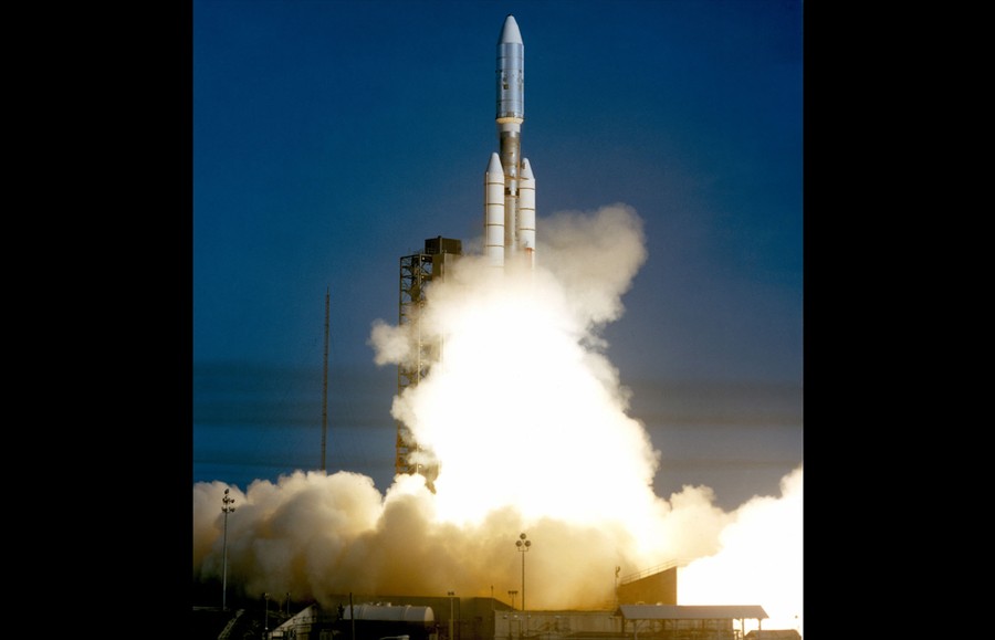 Chiếc đĩa vàng có tiếng Việt NASA gửi người ngoài hành tinh- Ảnh 2.