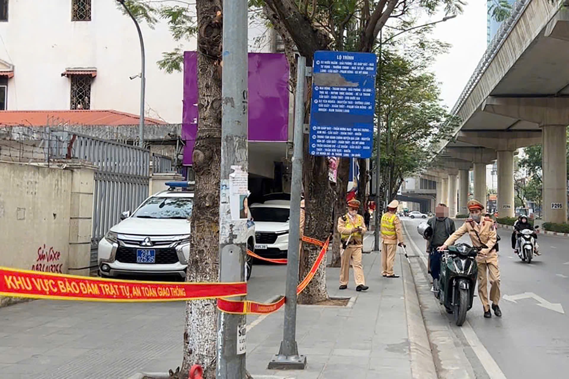 6 ngày nghỉ lễ Tết Ất Tỵ, xử lý gần 38 ngàn trường hợp vi phạm giao thông- Ảnh 1. 6 ngày nghỉ lễ Tết Ất Tỵ, xử lý gần 38 ngàn trường hợp vi phạm giao thông- Ảnh 1.