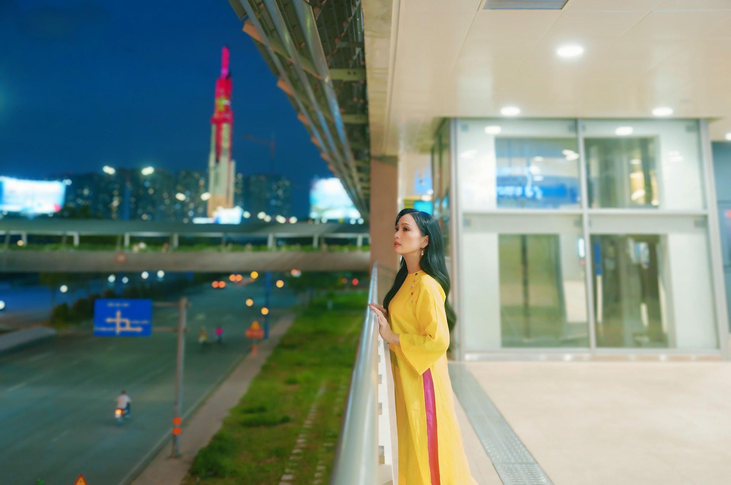 "Ca sĩ tỉ phú" Hà Phương hoài niệm đầu Xuân Ất Tỵ- Ảnh 1. "Ca sĩ tỉ phú" Hà Phương hoài niệm đầu Xuân Ất Tỵ- Ảnh 1.